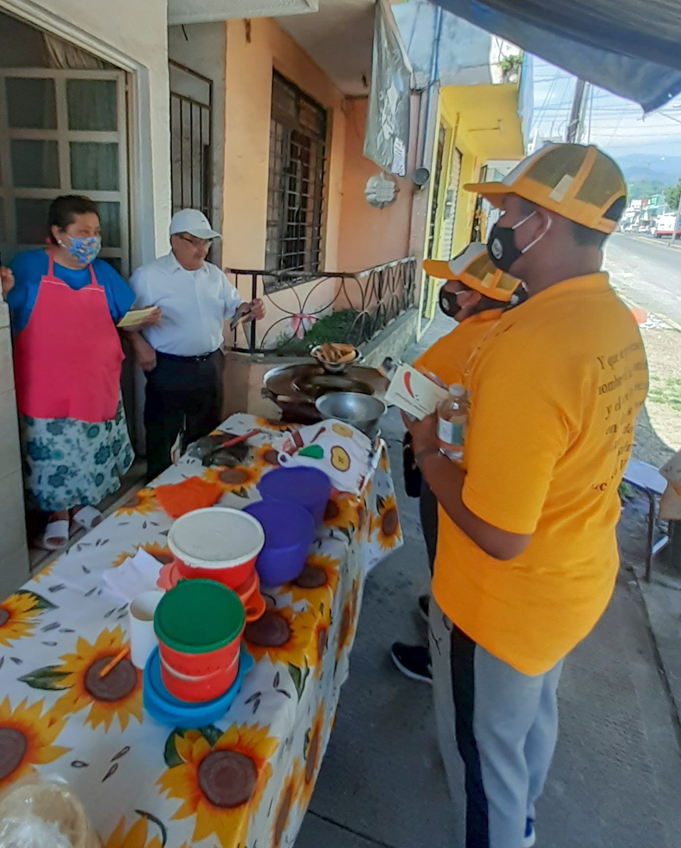 Ahora le sirvo por agradecimiento, le sirvo por amor