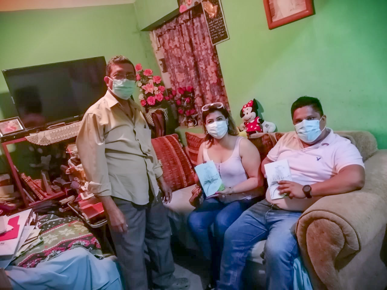 Abrieron su hogar para estudiar la Biblia