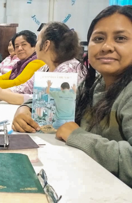 Aprendí que Dios me llamó a servirle en la oración