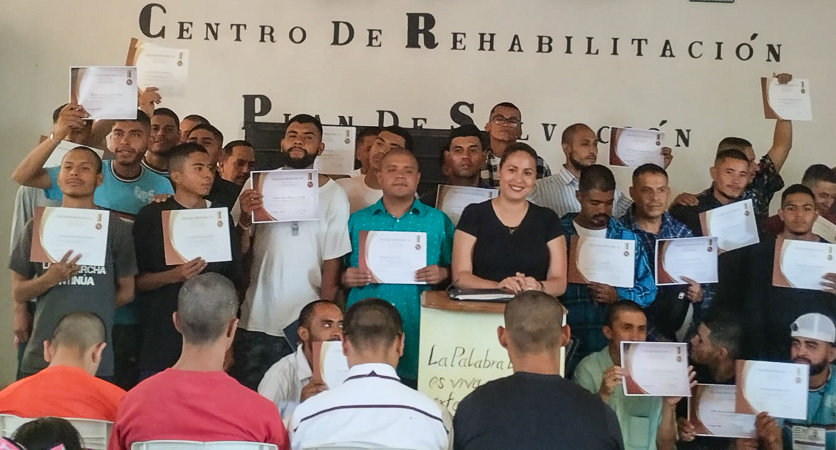 La oración está transformando estas vidas