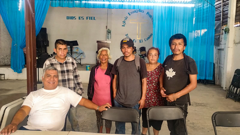 Esteban está siendo renovado e invitó a su familia