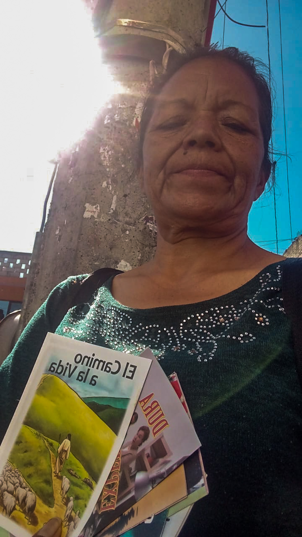 Regresa a su pueblo a compartir el amor de Dios