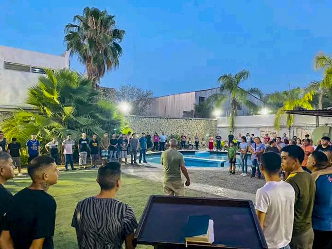 70 fueron bautizados