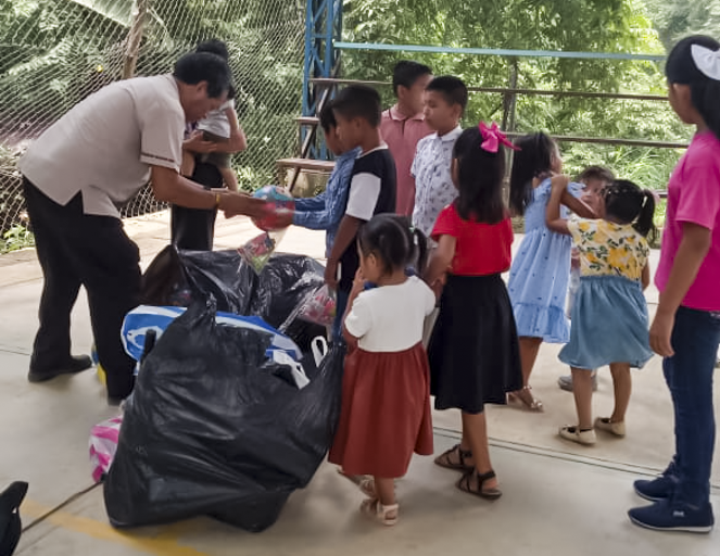 Subimos la montaña para compartir la Palabra de Dios